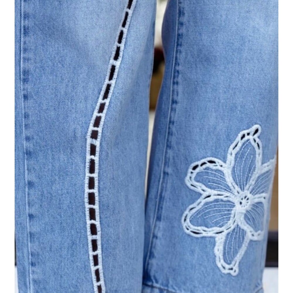 Oli & Hali Jeans OH! Jeans Embroidered floral cotton jeans womens small 2- 4 new - Picture 10 of 11